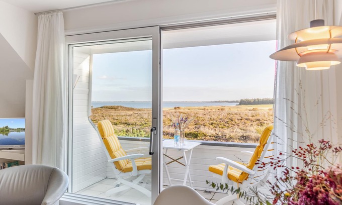Munkmarsch Apartment | Experience the Serenity Just Steps from the Watt