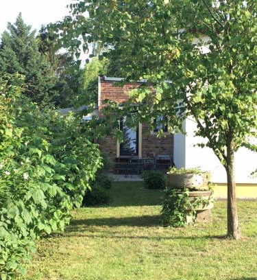 Stotteritz Apartment | Relax in Stylish Apartments at die Senfbude with Parking