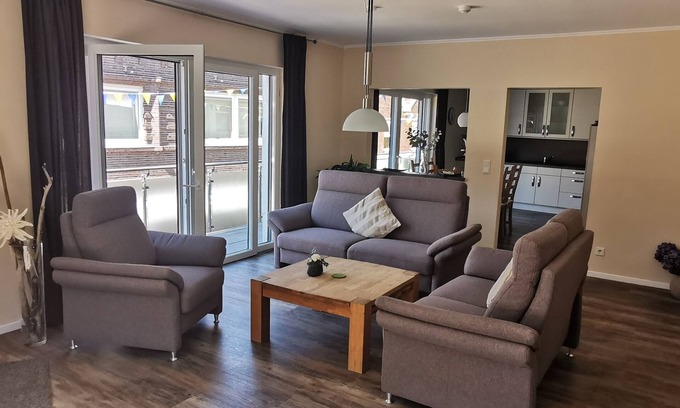 Esens Apartment | Elegant City Apartment with Pool and Spa in Esens