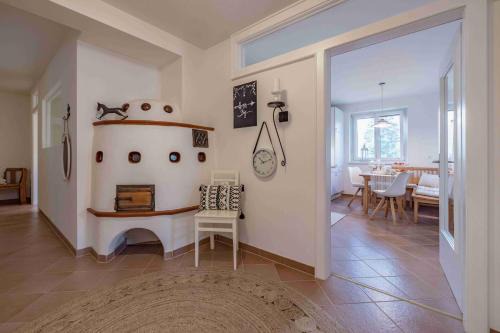 Weissensee Apartment | Oceanfront Retreat at Die Weisse Wand - Guest Rated 9.2/10