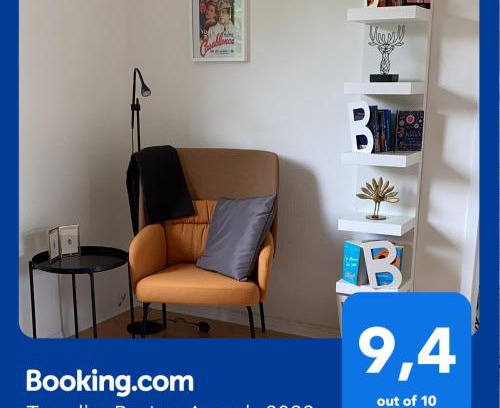 Hochheim am Main Apartment | Die Zeitwohnung: Family-Friendly Retreat with High Ratings