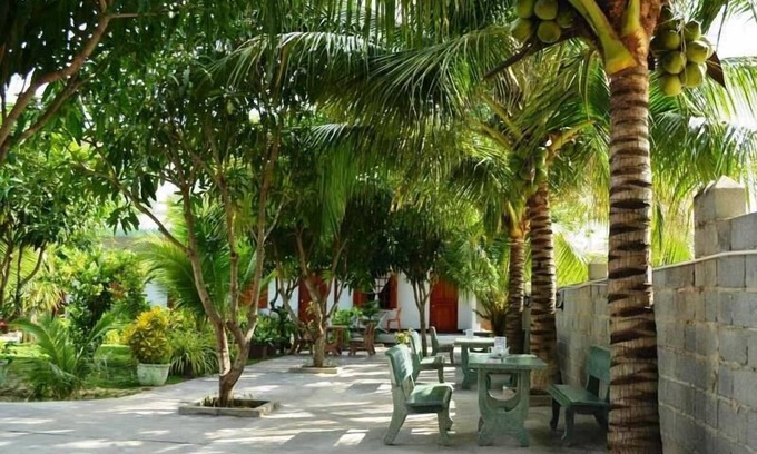 East Ham Tien Beach Hotel | Budget-Friendly Diem Lien Guesthouse with Family Amenities