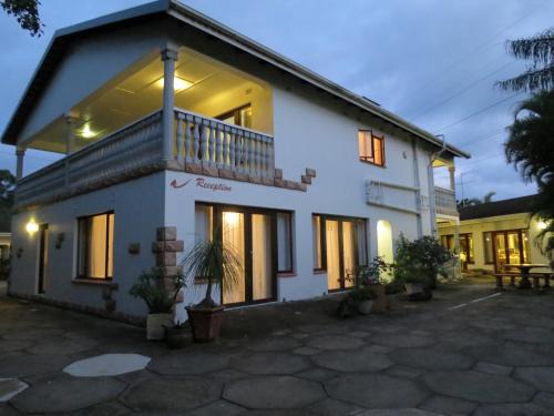 Southport House | Dieu Donnee River Lodge: Guest Rated 8.8 with Ocean Views