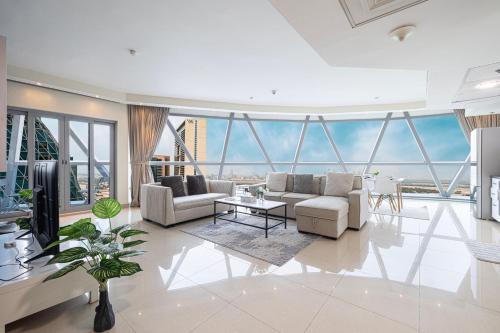 DIFC Apartment | Prime DIFC 1-Bed Apartment with Ocean View & Pool Access