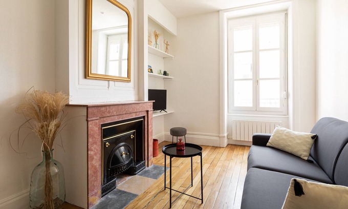 Villette - Maisons Neuves Apartment | Family-Friendly DIFY Enjoy - Part Dieu with Kitchen Amenities