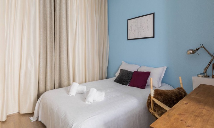 Saint Michel - Mairie Apartment | Convenient DIFY Sebastien Gryphe - Family-Friendly Stay