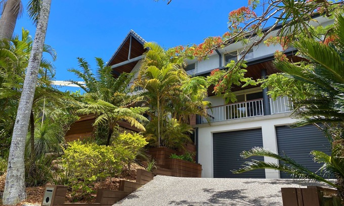 Coffs Harbour House | Discover Diggers Beach House: Oceanfront Retreat Awaits