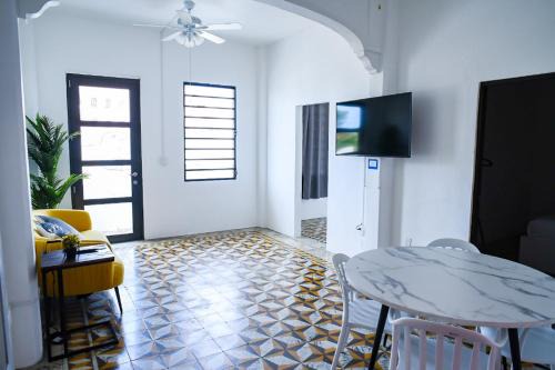 Puerta de Tierra Apartment | Pet-Friendly Digital Nomad Apartments in San Agustin