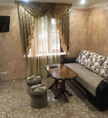 Dilijan Apartment | Top-Rated DILIJAN Apartment with Kitchen & Hot Tub