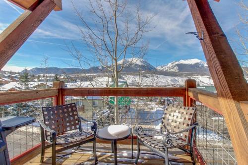 Dillon House | Family-Friendly Dillon Ridge Retreat with Perfect Review Score