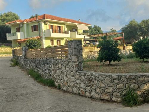 Eleios-Pronnoi Apartment | Discover Dimitris Hidden Paradise: Family-Friendly Retreat