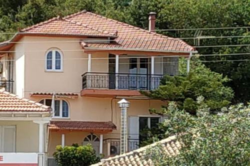Vlicho Apartment | Discover Dim&Dio House: Guests Rate 8.7/10 Experience