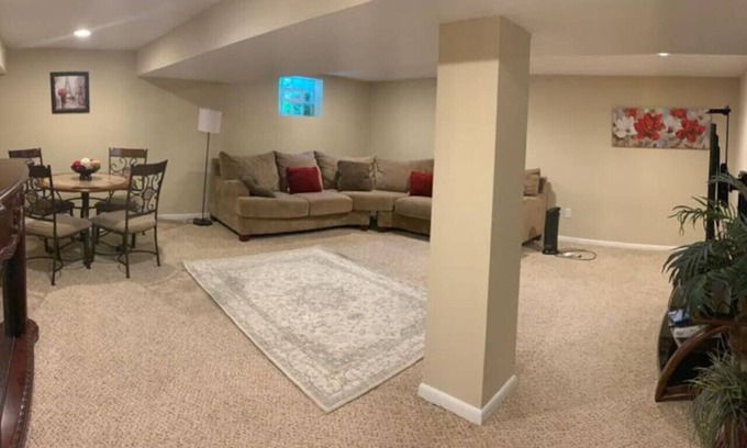 West Chester Apartment | Cozy Dimmick Apartment Retreat with Spa and Kitchen