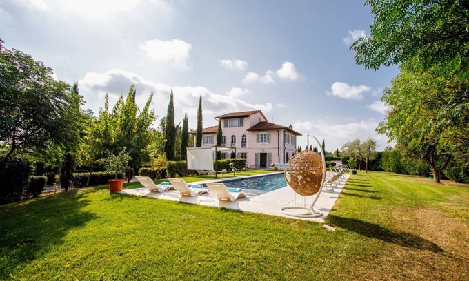 Orentano Villa | Elegant Five Bedroom Villa with Private Pool and More