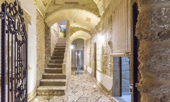 Scorrano House | Unforgettable Stay at Dimora Corte Antica Scorrano