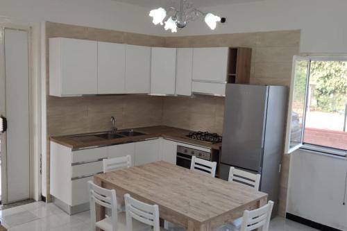 Magazzeno House | Cozy Dimora Elisabetta Steps from the Sea - Pet Friendly Stay