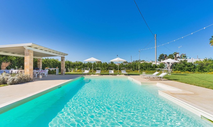 Il Monte House | Experience Dimora Fe - "Iris" with Ocean View & Pool