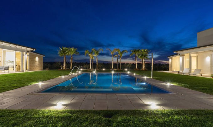 Casarano House | Exclusive Dimora Fraschi: Poolside Holiday Homes Await