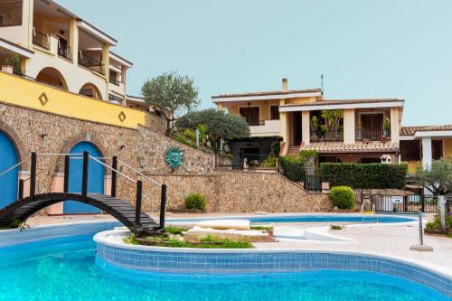 Villasimius Apartment | Discover Dimora Frau: Family-Friendly with Pool Access
