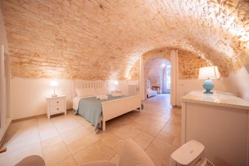 Conversano Apartment | Discover Dimora Imma: 4-Star Haven with Hot Tub & Pets Welcome