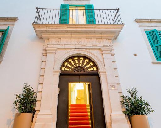 Noci Hotel | Discover Dimora Intini: 4-Star Stay with Great Amenities