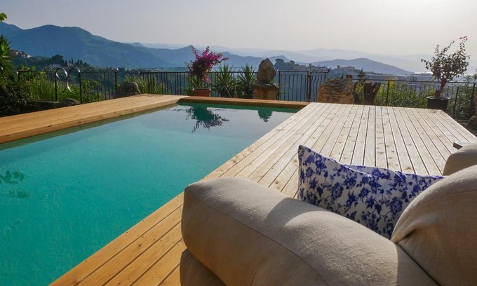 Barcellona Pozzo di Gotto Cabin | Pet-Friendly Getaway at Dimora d'Arte Mariano Pietrini