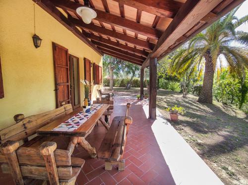 Ripatransone Villa | Relaxing Dimora Iume: 4-Star Retreat with Ocean View