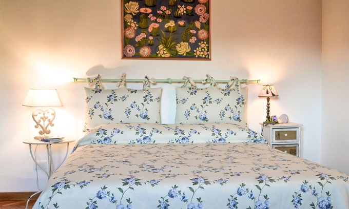 Castello Apartment | Family-Friendly Stay at Dimora la Petraia Apartment