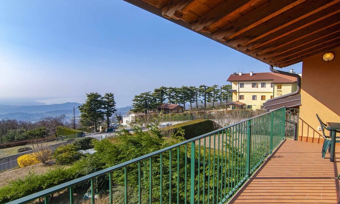 San Zeno di Montagna Apartment | Picturesque Dimora Miralago with Breathtaking Lake Views