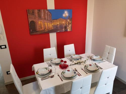 San Zeno Apartment | Family-Friendly Dimora Rosso San Zeno with Fast Wifi