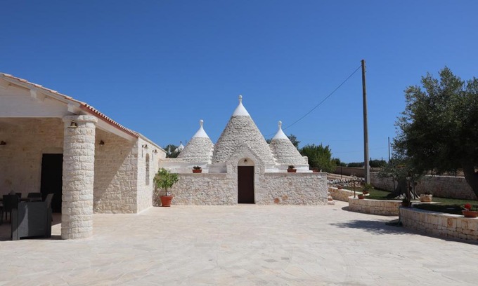 Putignano House | Exquisite Dimora Sasa: Oceanfront Haven with Pool & Pets