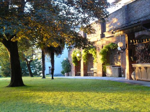 Ozzano Monferrato Bed & Breakfast | Historic Dimora Storica with Oceanfront Views & Family Friendly