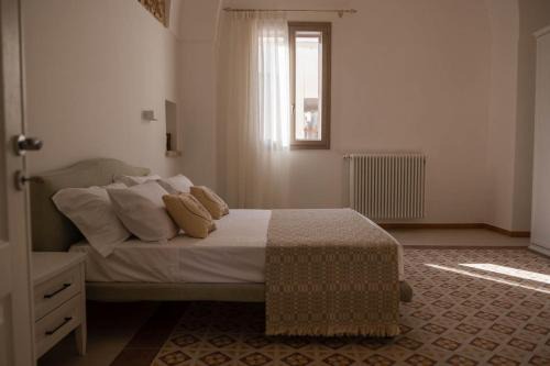 Patu Bed & Breakfast | Discover Dimora Zio Vito: Guest Rated 9/10 with Breakfast