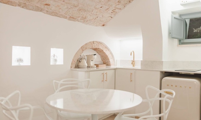 Putignano House | Delightful Stay at Dimore Bianche in Santa Lucia