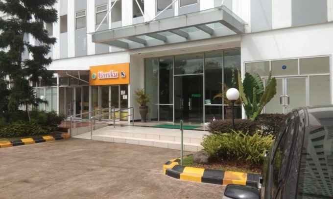 Gunung Putri Hotel | Cozy Dinda Apartment at Gunung Putri Square for Families