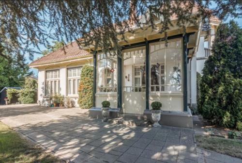 Denekamp Bed & Breakfast | Guest-Rated Dinkel Verblijf with Onsite Restaurant