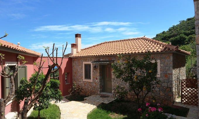 Livadi Villa | Inviting Villa Vigla: 3 Bedroom Retreat with Pool & Garden