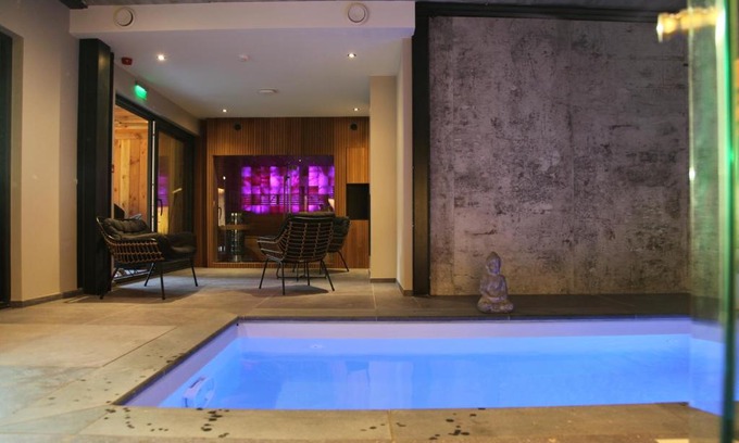 Dion-Valmont Bed & Breakfast | Relaxing Dionbulles & Dionlodge Guesthouse with Private Pool