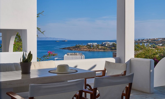 Piso Livadi House | Family-Friendly Sea View Apartment at Cleopatra Homes