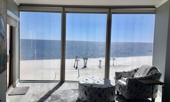 Biloxi Condo | Beachfront 5th Floor Unit with Breathtaking Ocean Views