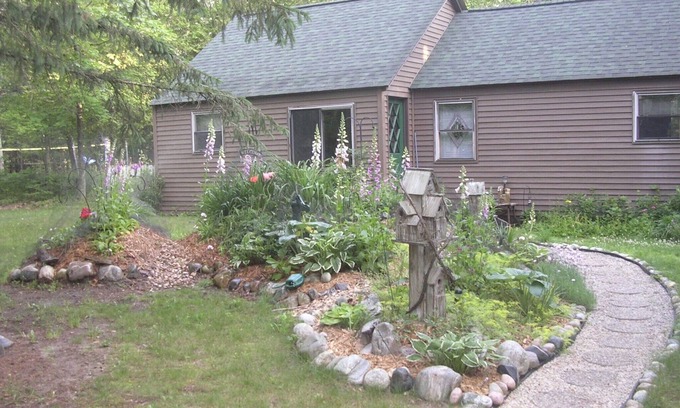 Thompsonville Cabin | Riverside Retreat with Spa and Pet-Friendly Accommodations