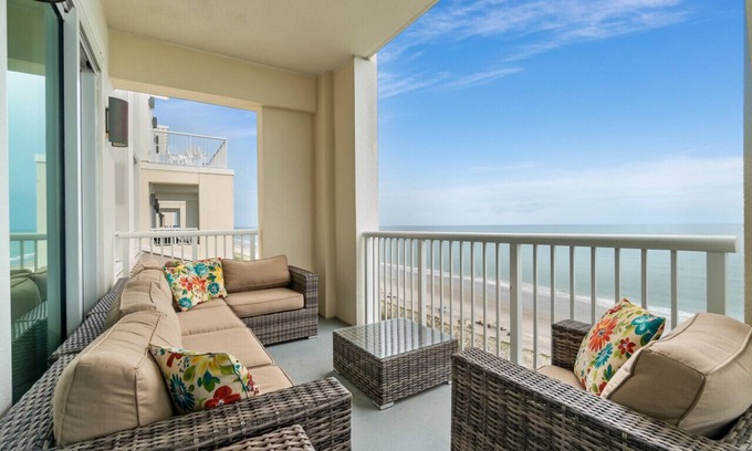 Salter Path Villa | Oceanfront Luxury Unit with Breathtaking Views, Rated 10/10