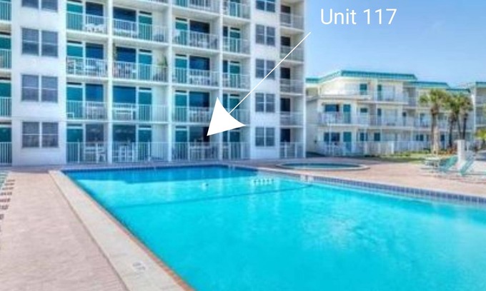 South Peninsula Historic District Condo | Beachfront Studio with Pool & Ocean View - Guest Rated 9.8