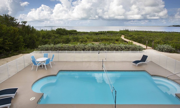 Cudjoe Key House | Oceanfront Retreat with Pool and Room for Everyone!