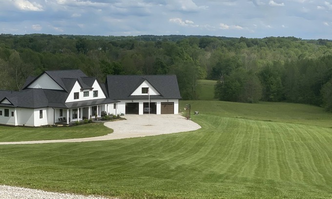 Koleen House | Experience Eclipse 2024 at a Scenic Home with Pool & Trails