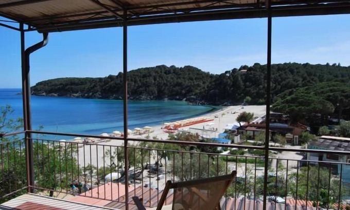 Fetovaia Apartment | Beachfront Retreat - Apartment Fetovaia Elicriso Awaits
