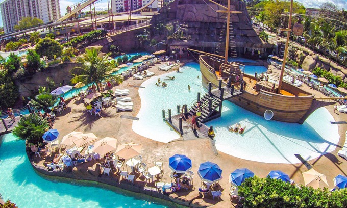 Caldas Novas Apartment | Experience diRoma Resort with Access to Acqua Park Fun