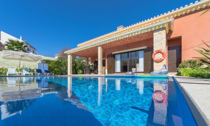 Sao Bartolomeu de Messines Villa | Discounted Modern 4 bedroom villa with private pool in S. B Messines