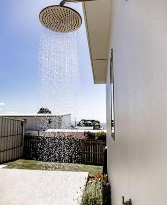 Bicheno House | Unforgettable Stay at Ebenezer Bicheno: Rated 10/10!