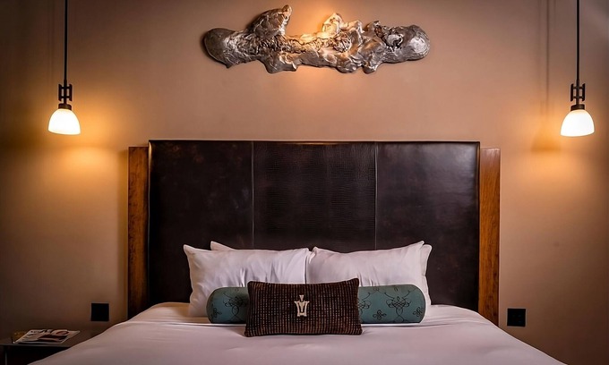 Fifth Ward Hotel | Explore Milwaukee: Pet-Friendly Stay Near Marquette University